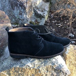 white mountain booties